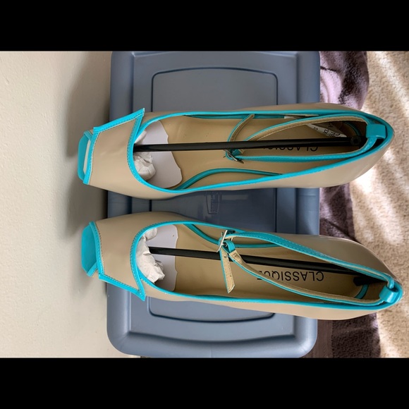 Classique, Turquoise and Grey / Taupe  shoe NWOT - Picture 4 of 5
